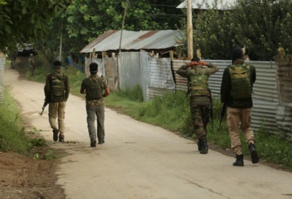 पुलवामा एनकाउंटर में जवान शहीद, आतंकी ढेर