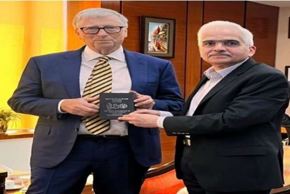 बिल गेट्स आरबीआई गवर्नर से मिले...