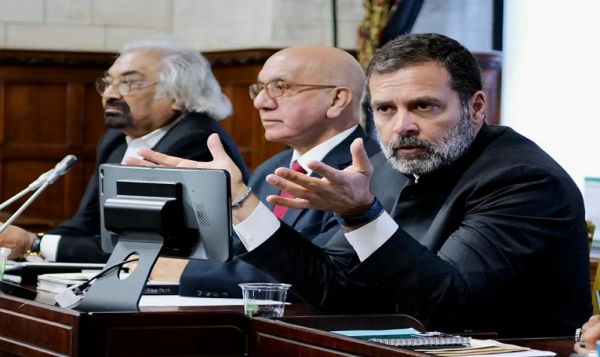 राहुलः खुदी को कर बुलंद इतना कि…