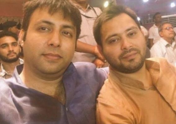 लालू के समधी के घर चली 16 घंटे रेड, तीन बॉक्स में दस्तावेज ले गई ईडी