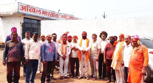 भोजपुरी समाज ने धूमधाम से मनाया होली उत्सव