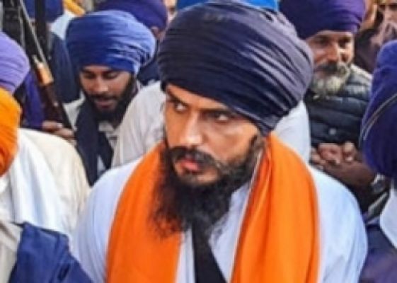 भगोड़ा अमृतपाल सिंह का चाचा पंजाब में गिरफ्तार