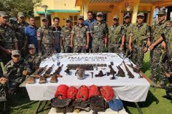 आंध्र-ओडिशा सीमा से बड़ी मात्रा में विस्फोटक जब्त