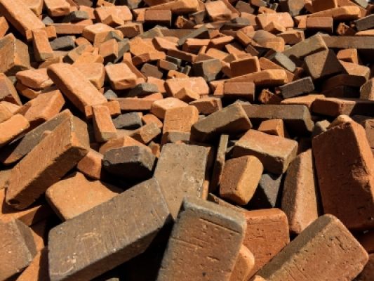 विशाखापत्तनम में इमारत गिरने से तीन की मौत, पांच घायल
