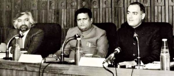 टिटलागढ़ की झुग्गी से निकला था..,  भारत की टेलीफोन क्रांति का जनक