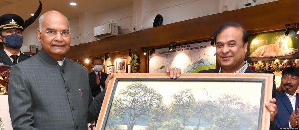 दो दिन में राष्ट्रपति को पिलाई 50 हजार की चाय