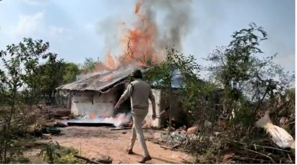 ‘छत्तीसगढ़’ का संपादकीय  : छत्तीसगढ़ अब नहीं रह गया साम्प्रदायिक सद्भाव का टापू