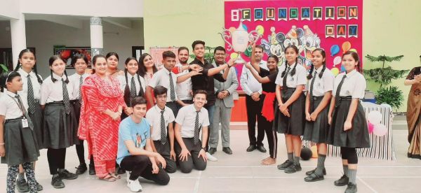 महानगरीय स्तर की शिक्षा और सर्व सुविधायुक्त जेपी इंटरनेशनल ने मनाया आठवां स्थापना दिवस