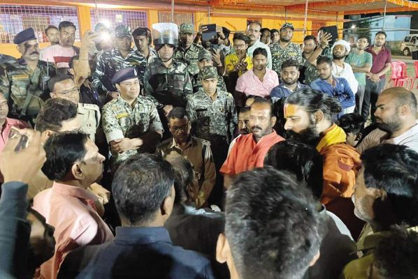 ‘छत्तीसगढ़’ का संपादकीय : साम्प्रदायिक-नफरती बातें अनसुनी करने का कोई  हक शासन-प्रशासन को नहीं