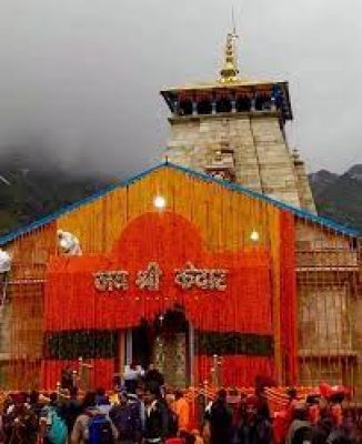 बदरीनाथ धाम के कपाट खुले, हजारों श्रद्धालु बने गवाह