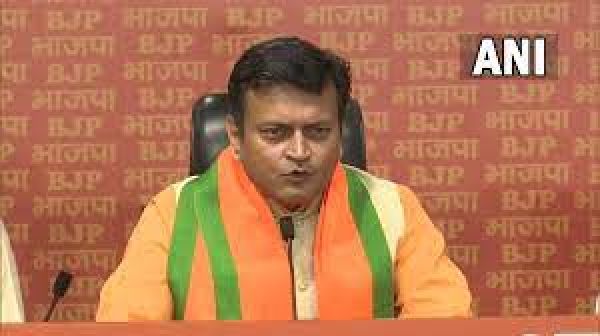 जद (यू) के पूर्व प्रवक्ता अजय आलोक भाजपा में शामिल