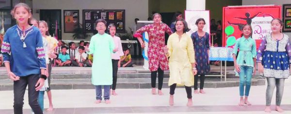 जेपी इंटरनेशनल स्कूल में विश्व नृत्य दिवस