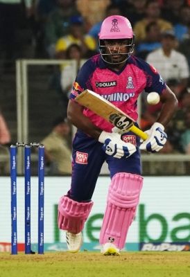 वि शास्त्री ने तीन-तीन अच्छे स्पिनरों के इस्तेमाल के लिए संजू सैमसन की तारीफ की