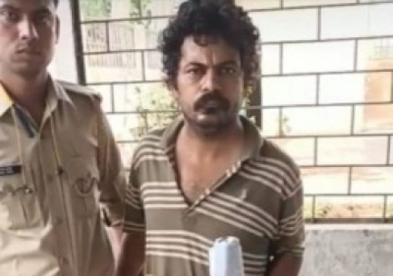 मेरठ में 2 राष्ट्रीय पक्षी मोर के साथ आरोपी गिरफ्तार