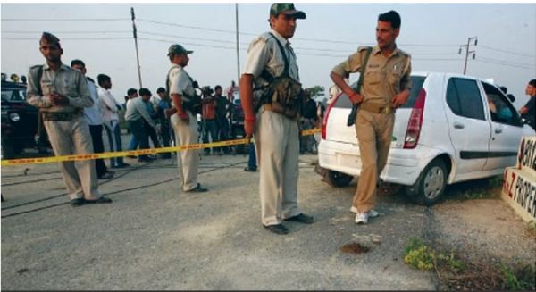 मुठभेड़: कानून बनाए रखने के लिए तोड़े जा रहे कानून,  न्यायेतर हत्याओं के लिए मौत की सजा बिल्कुल सटीक