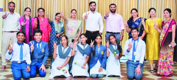 शिवोम विद्यापीठ होनहारों ने सिद्ध की श्रेष्ठता