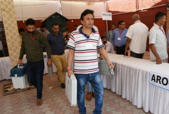 जालंधर उपचुनाव में आप उम्मीदवार करीब 14,000 मतों से आगे