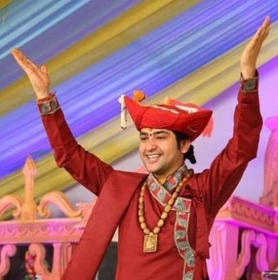 बागेश्वर धाम के धीरेंद्र शास्त्री को सीट बेल्ट नहीं लगाना पड़ा महंगा, कट गया चालान