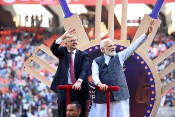 मोदी के ऑस्ट्रेलिया दौरे से प्रवासियों को द्विपक्षीय संबंध मजबूत होने की उम्मीद: पूर्व महावाणिज्य दूत 