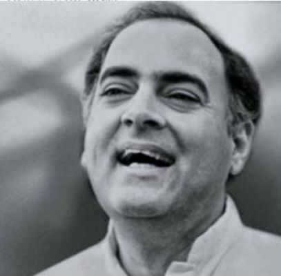 उस काली तारीख से महज 10 दिन पहले ही तो राजीव गांधी ने मुझसे पूछा था-अरे तुम अभी तक यहां हो...