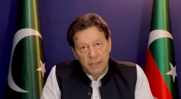 इमरान की समर्थकों को सलाह, गिरफ्तार होने पर भी रहें शांत