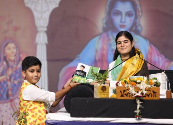 आदित्य ने देवी चित्रलेखा से प्राप्त किया आशीर्वाद