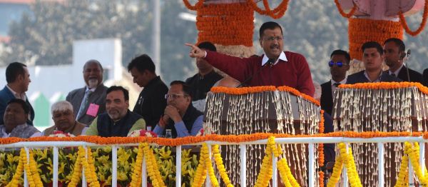 दिल्ली के लिए केंद्र सरकार को अध्यादेश की जरूरत क्यों पड़ी