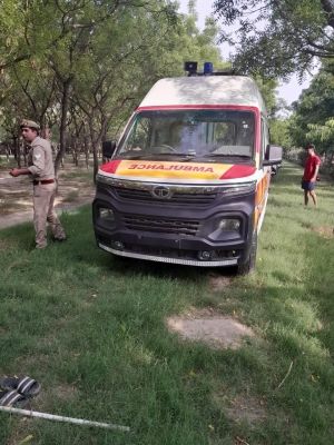 22 साल के युवक का ग्रीन बेल्ट में पेड़ से लटका मिला शव
