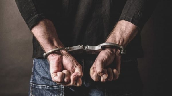 मुंबई में पुलिस के भाई को चोर समझकर लोगों ने पीट-पीट कर मार डाला, 4 गिरफ्तार