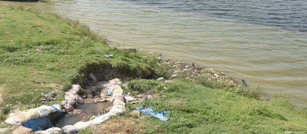 करोड़ों खर्च, फिर भी क्यों प्रदूषित हो रहा है गंगाजल