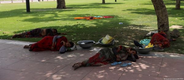 भारत में आबादी के साथ बढ़ रहा है बेरोजगारी का संकट