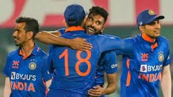 डब्ल्यूटीसी फाइनल से पहले कोहली और सिराज की तारीफ की हेजलवुड ने