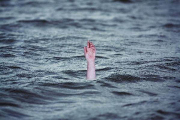कनाडा में मछली पकड़ने के दौरान डूबने से चार बच्चों की मौत