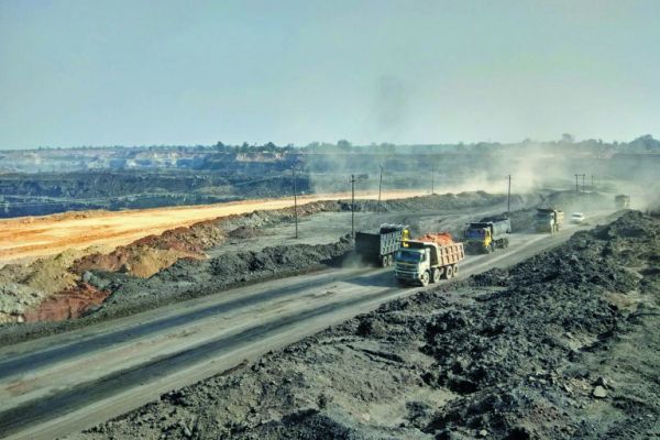 ‘छत्तीसगढ़’ का संपादकीय : पर्यावरण के लिए लोगों को  जिम्मेदार बनाना भी जरूरी