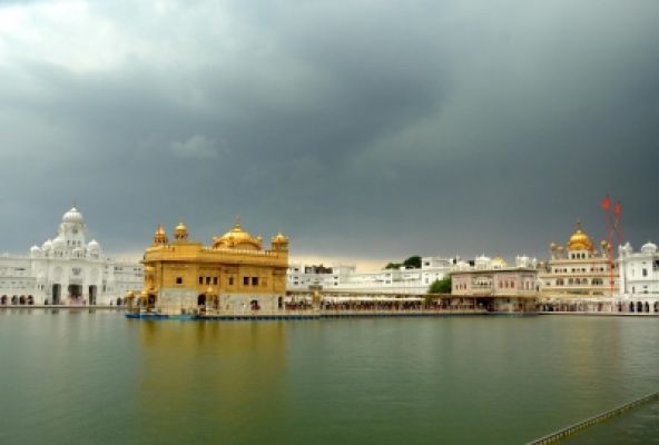 भारी सुरक्षा के बीच अमृतसर में ऑपरेशन ब्लूस्टार की बरसी पर जुटे कट्टरपंथी