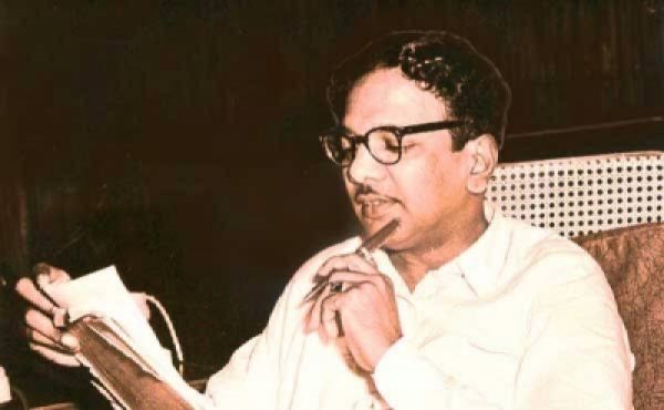 करुणानिधि ने लिखी 75 फिल्मों की स्क्रिप्ट्स, आम लोगों के दिलों पर छोड़ी छाप