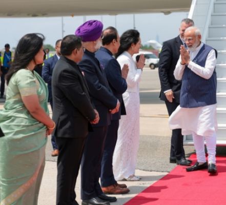 अमेरिका में बुद्धिजीवियों, कारोबारियों, स्वास्थ्य विशेषज्ञों से मिले मोदी