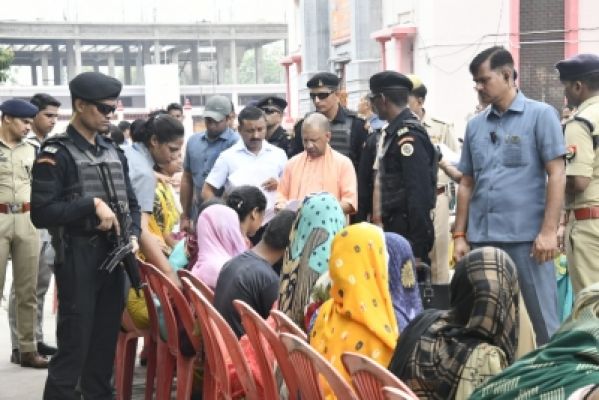प्राथमिकता के आधार पर बनवाएं आयुष्मान हेल्थ कार्ड: मुख्यमंत्री