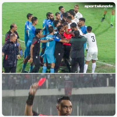 भारत पाकिस्तान मैच: क्यों भिड़े खिलाड़ी, भारतीय कोच ने क्या किया कि मिल गया रेड कार्ड