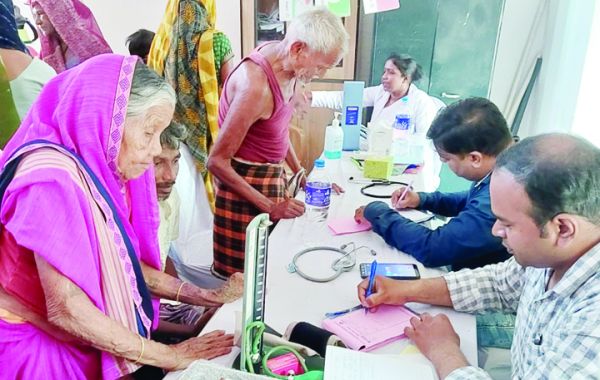 चोटिया में बालको मेगा हेल्थ कैंप में 330 लाभांवित