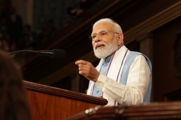 मोदी ने अमेरिकी व्यवसायियों से की भारत में निवेश की अपील