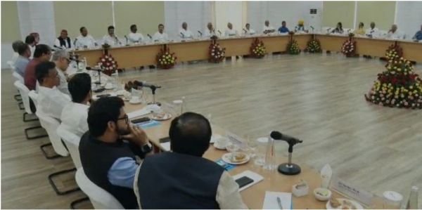 ‘छत्तीसगढ़’ का संपादकीय : पटना जाना आसान है,  पर एक-दूसरे से पटना  उतना आसान नहीं है..