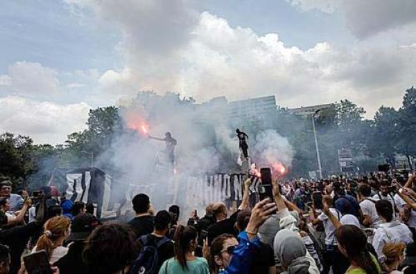 यूरोप में धुर-दक्षिणपंथी पार्टियों का बोलबाला फिर से क्यों बढ़ रहा है?