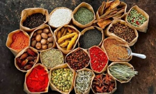 मसालों के दाम बढ़ने से अब 'तड़का' के लिए मुसीबत!