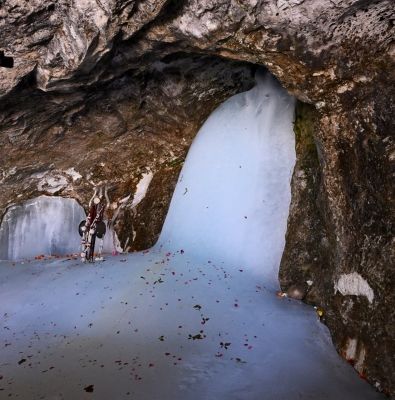 17 हजार से अधिक तीर्थयात्रियों ने अमरनाथ में पवित्र शिव‍लिंग के किए दर्शन