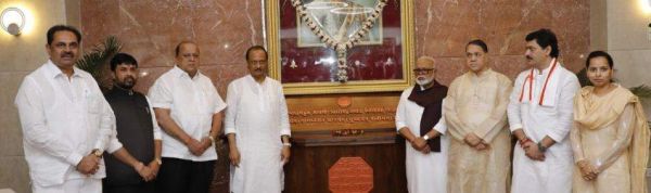 अजित पवार और उनके साथियों पर भ्रष्टाचार के मामले में अब क्या होगा?