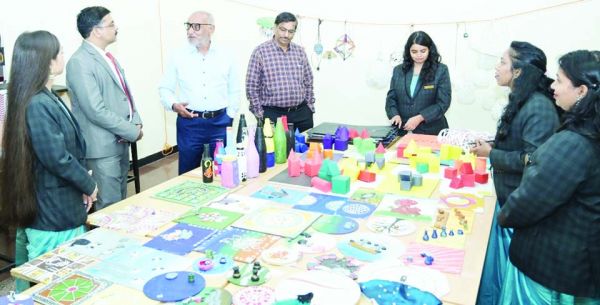 सांस्कृतिक कार्यक्रम, भाषण एवं गीत  ने मैक स्थापना दिवस बनाया विशेष