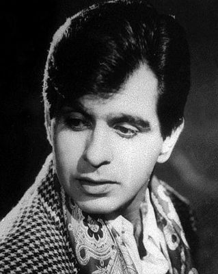 वो न आएंगे पलट कर