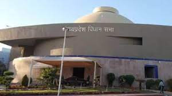 मप्र विधानसभा में सीधी मूत्र कांड को लेकर हंगामा, बैठक दिनभर के लिए स्थगित