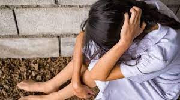 मप्र: आदिवासी लड़कियों के यौन उत्पीड़न के आरोप में झाबुआ एसडीएम निलंबित, मामला दर्ज